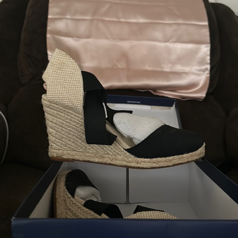 Adrienne Vittadini Wedges. Worn only once.